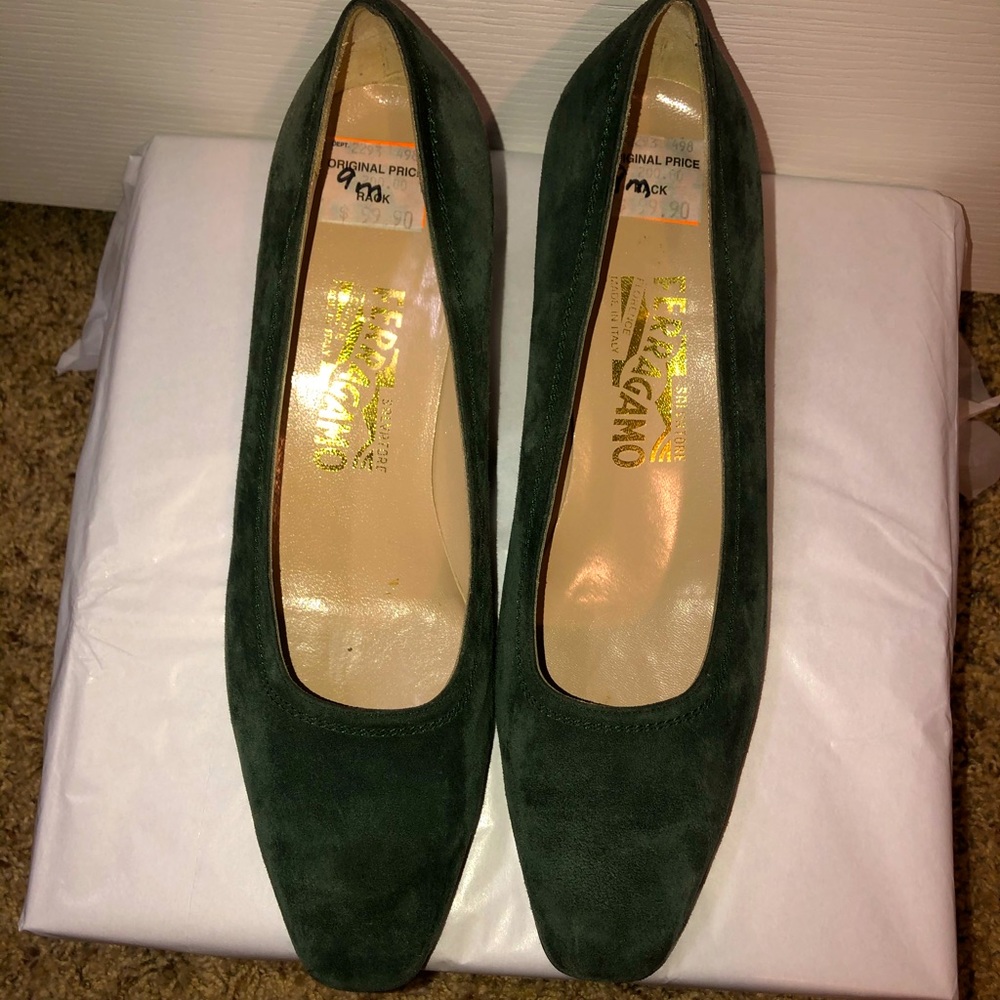 Green suede Salvatore Ferragamo heels size 9m